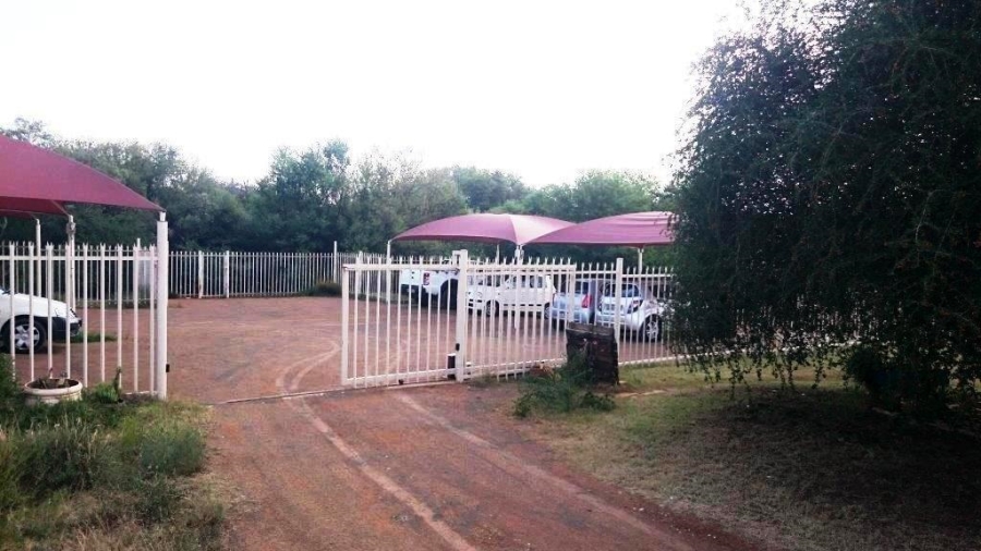 To Let 1 Bedroom Property for Rent in Langenhovenpark Free State